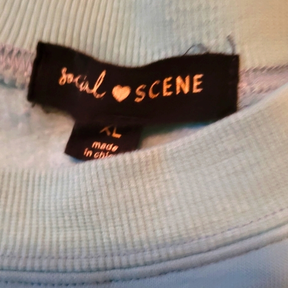 Blue Floral And Celestial Graphic Oversized Sweatshirt With Pockets - Picture 4 of 6